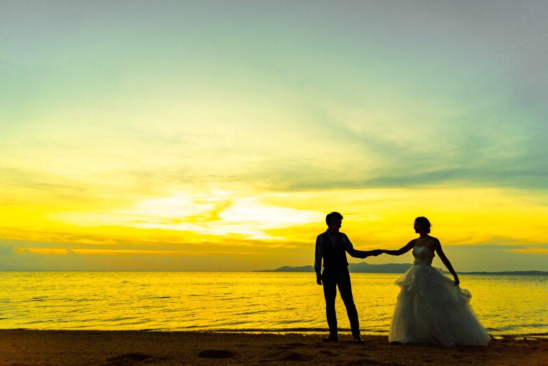 emorma photowedding_海で撮影できる