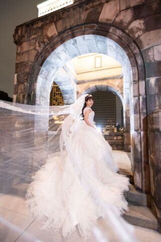 花嫁様が綺麗に見えるポージングをご提案し、一瞬を切り取ります！！