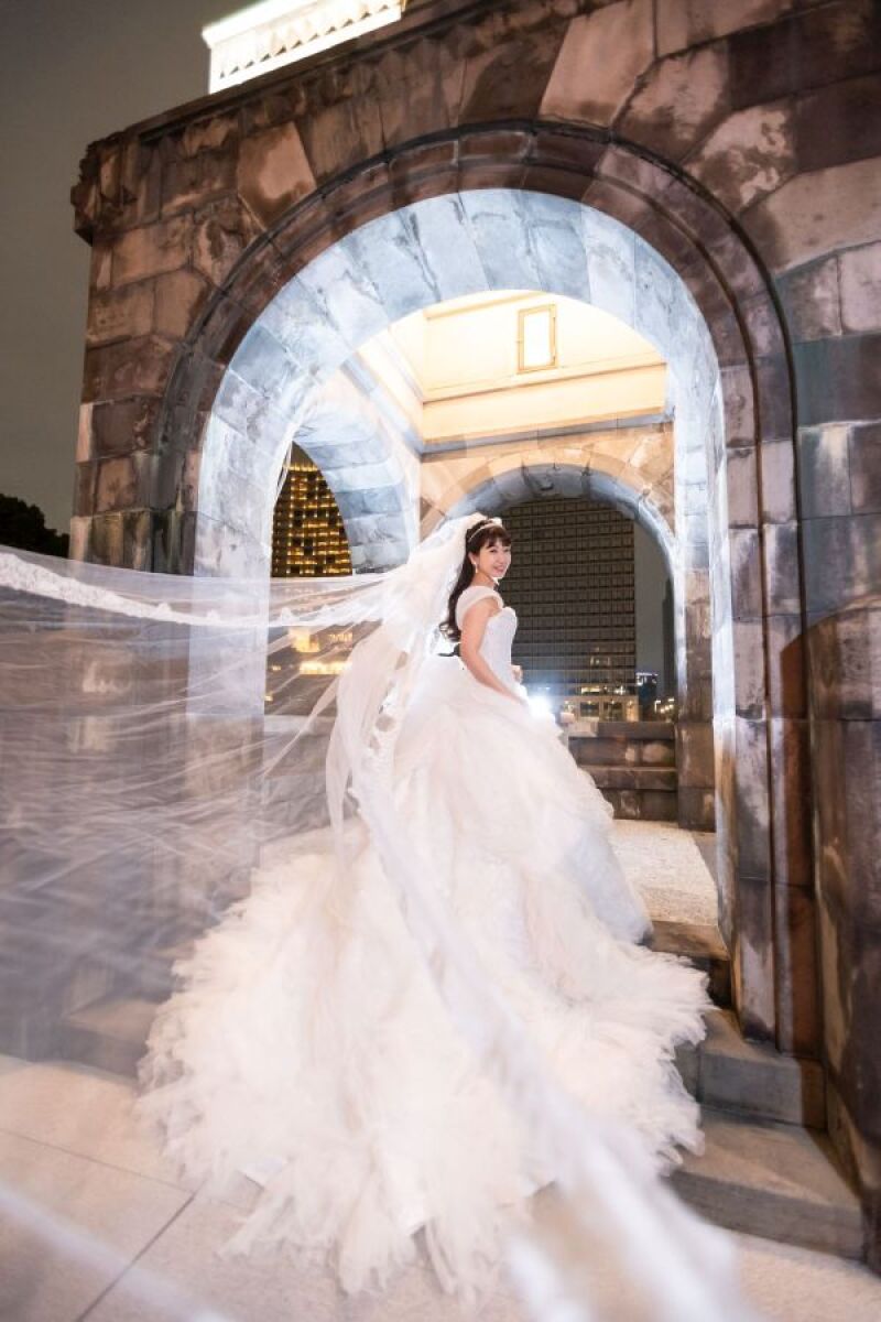 花嫁様が綺麗に見えるポージングをご提案し、一瞬を切り取ります!!