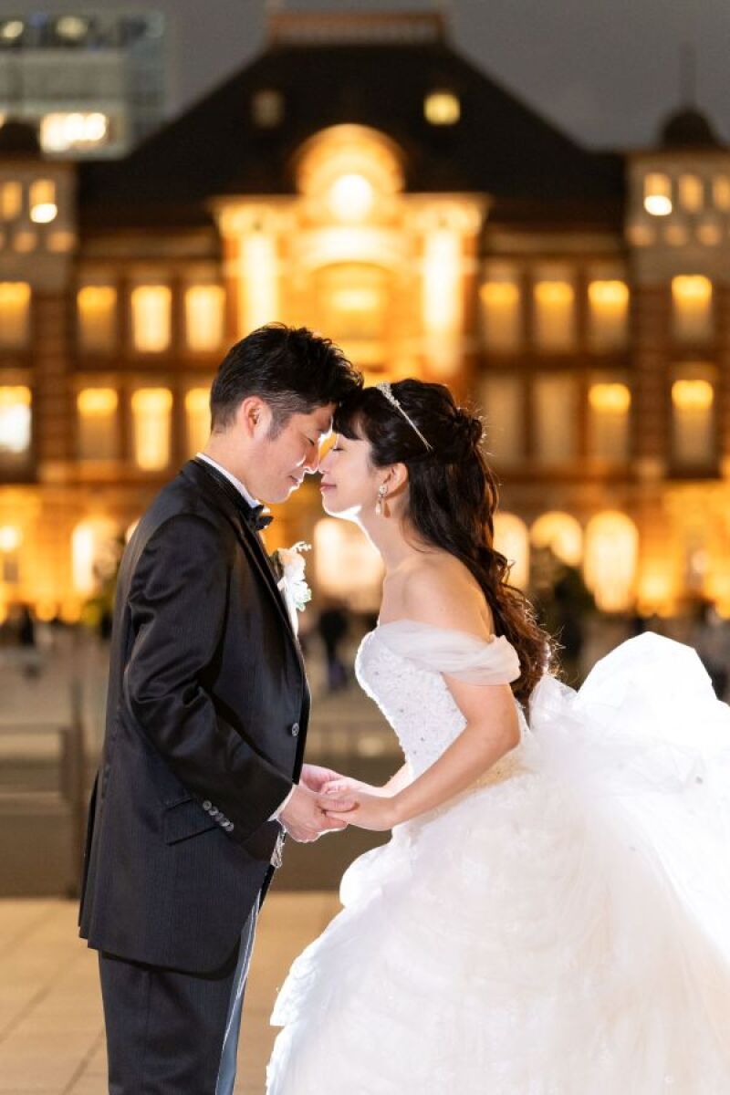 東京駅を背景に美しく撮れるナイト撮影のライティング技術に自信あり♪