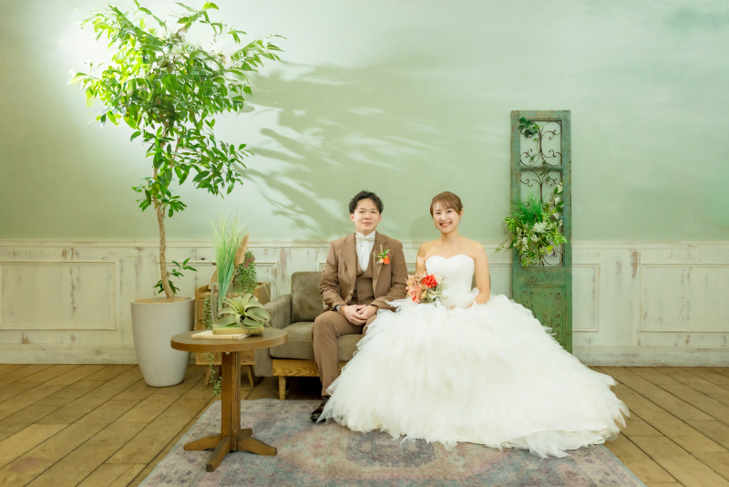 【新春特典】洋装スタジオ撮影☆衣裳お差額無し！10日後納品・全30カット美肌レタッチ付　88,000➡59,800円