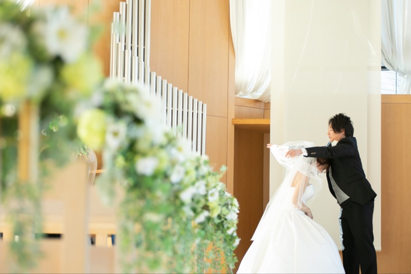 ベールアップ&ウェディングキスのひととき。