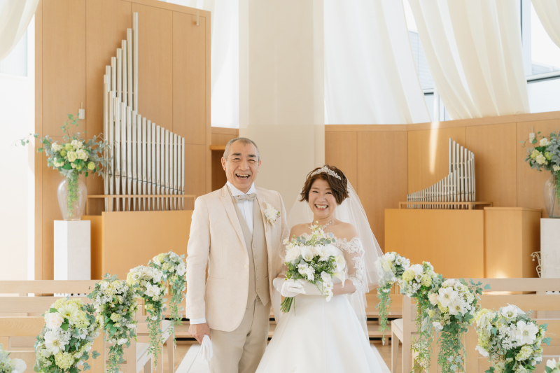 笑顔キラキラの新郎新婦様のご紹介でございます♪