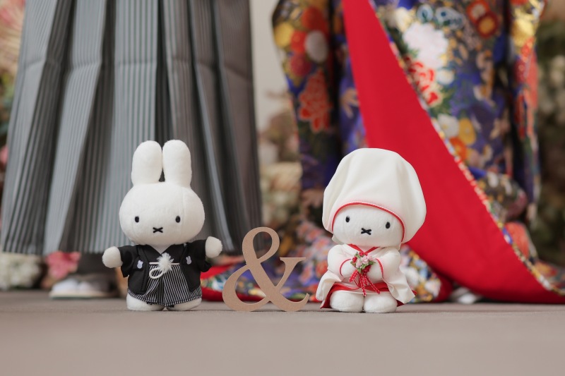 お二人の前に並ぶミッフィー♪