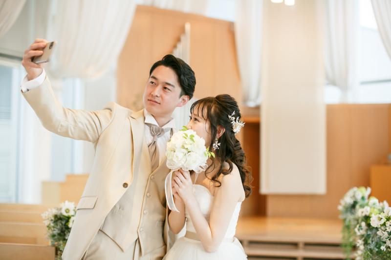 その時の思い出をお二人の携帯で撮影が可能です!