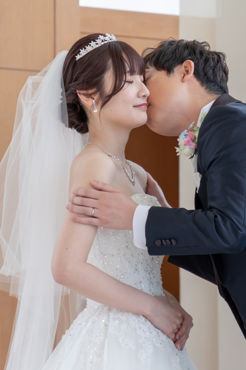 【結婚式風】ウェディングキス!?