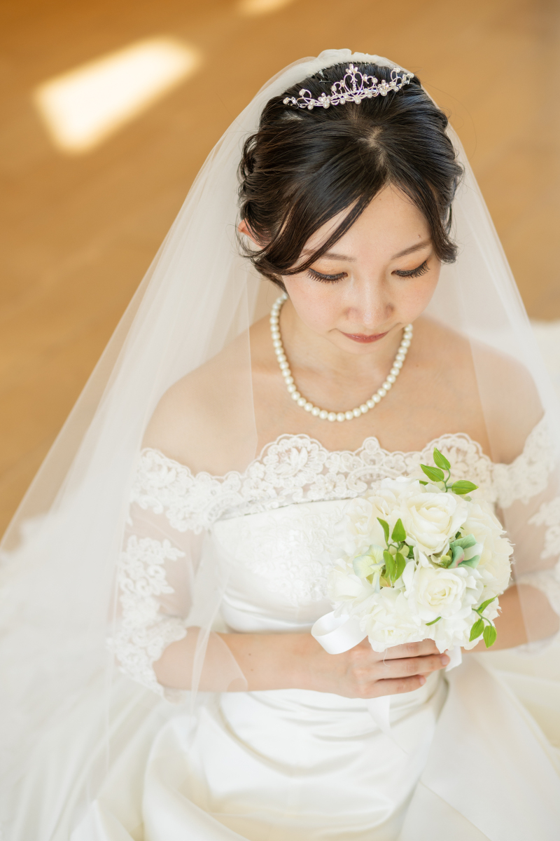 柔らかく包み込むような