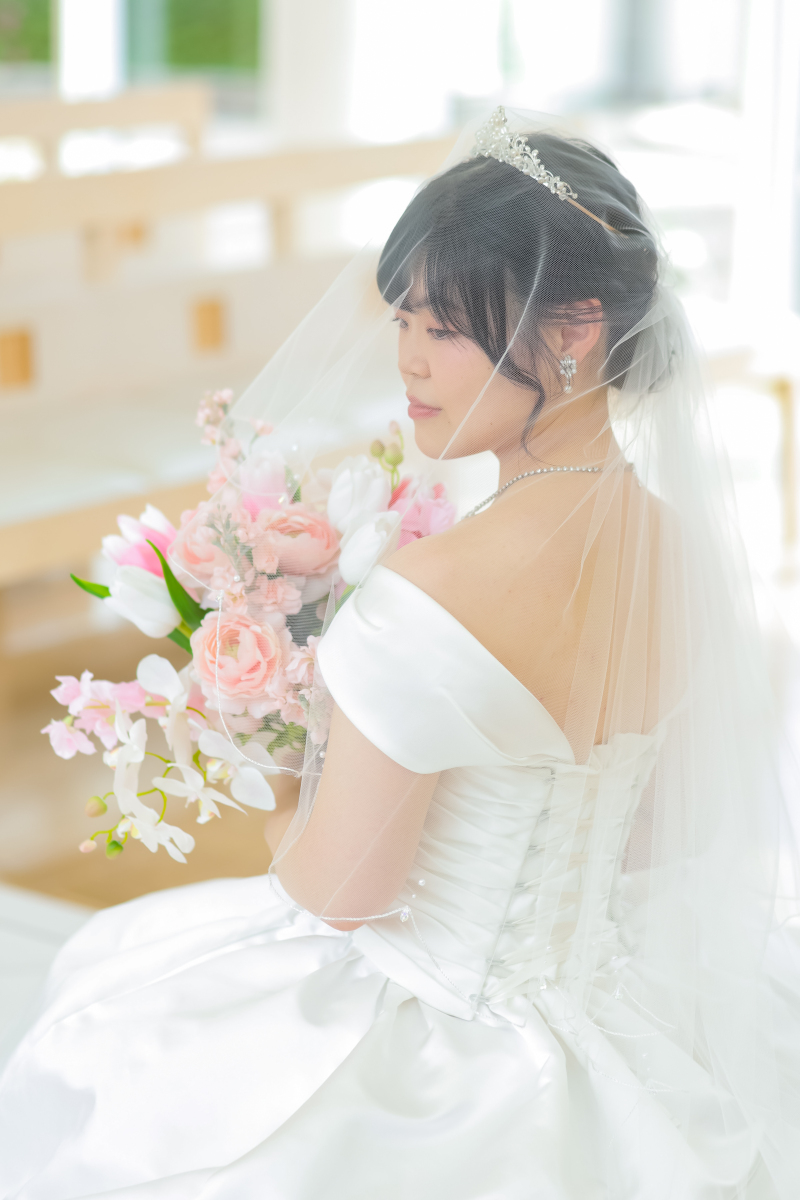 王道ティアラが映える華やかな横顔