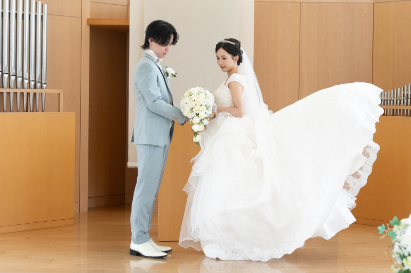 3月までのご撮影で土日祝日料金0円! 洋装50カットデータ ¥69,000→¥34,500