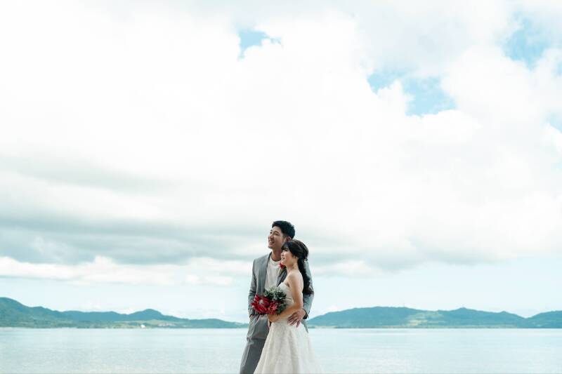 見つめる先には