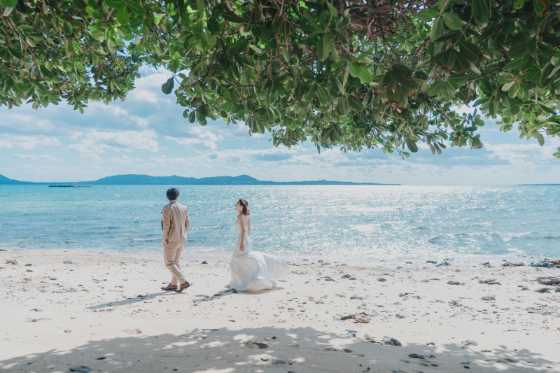 オールインクルーシブフォト&ムービーウェディング［E-lab］エラボ　〜完全指名フォト〜_海で撮影できる