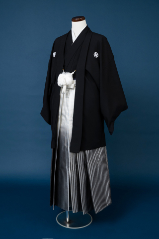 黒・紋付袴（ボカシ）