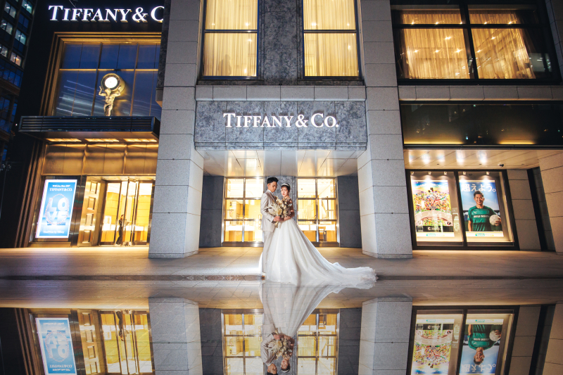 ティファニー前でリフレクション