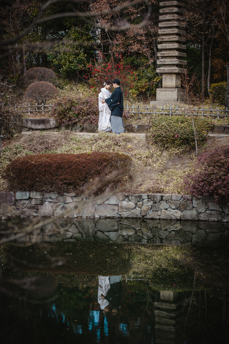 水面に写るお二人が