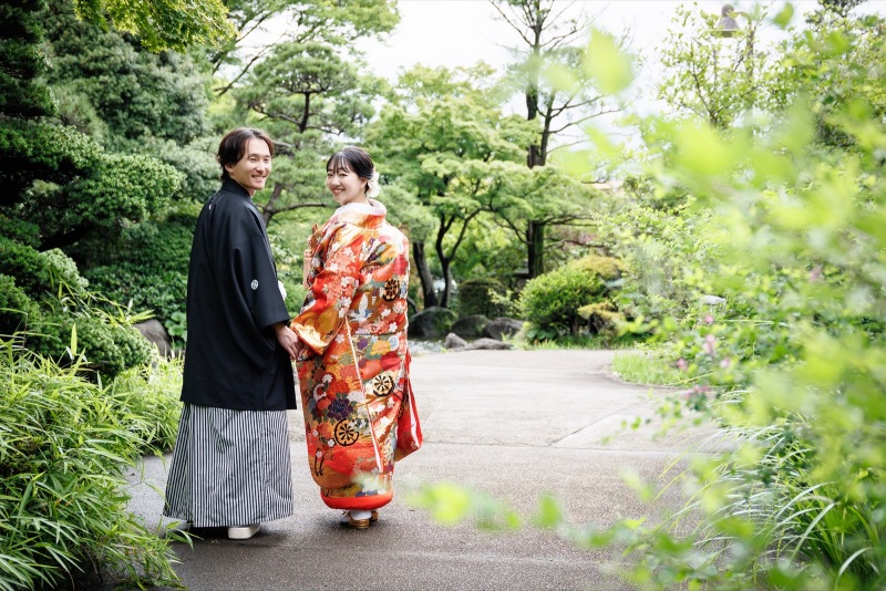 向き合う後ろ姿にただよう余韻