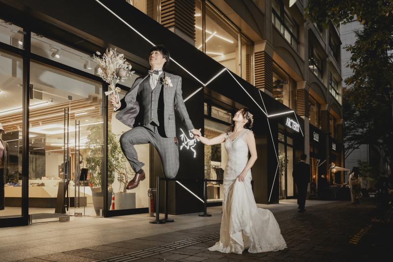 新郎様ジャンプ!