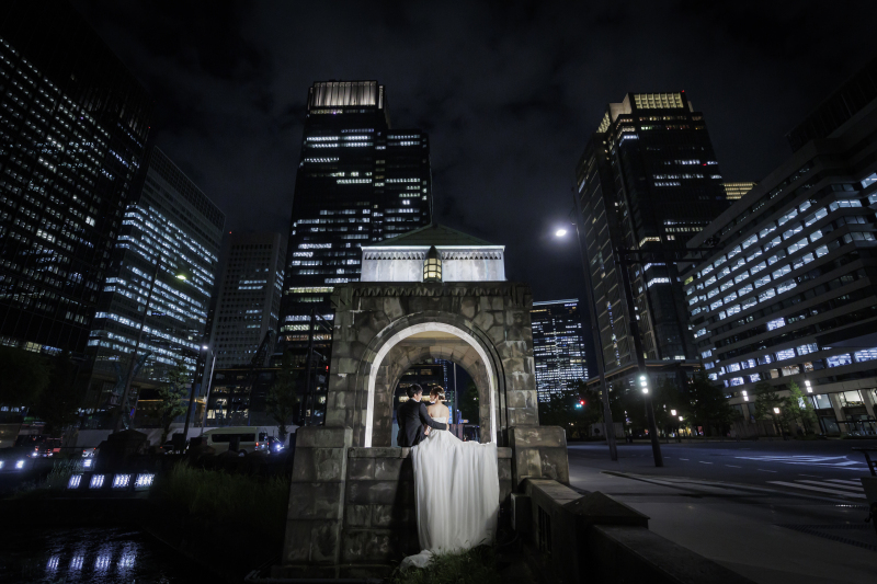 和田倉門とビル群で煌びやかな1枚♡