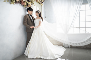 平日18時からの特別時間、クラシックorモダンで彩る洋装スタジオ撮影