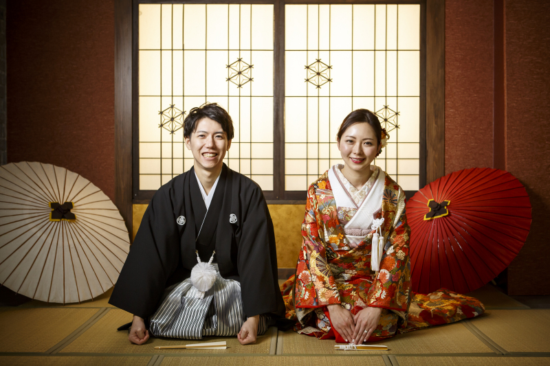 和装で大人かっこいい前撮りを、スタジオで叶える特別な一枚を