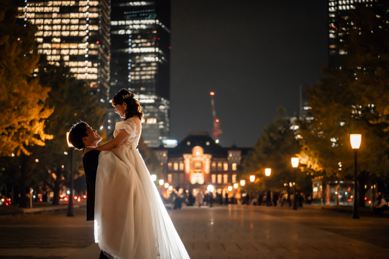 抱き上げられてのぞき込む視線