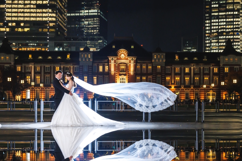 リフレクションに広がるベールと夜景