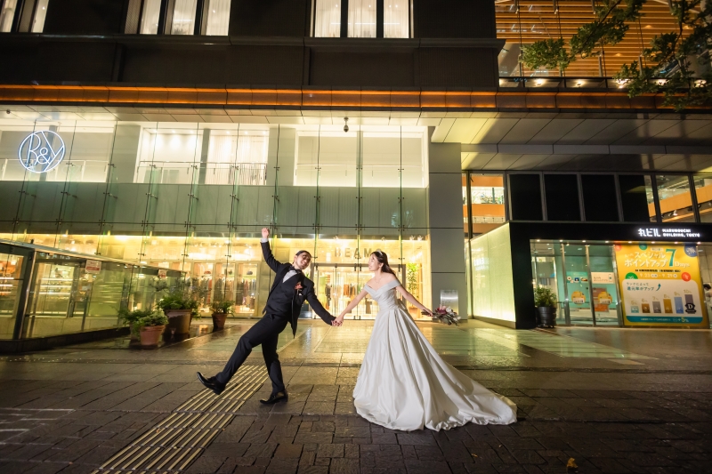 ひらり舞うドレス