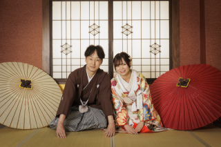 和装スタジオで一生に一度の記念撮影を