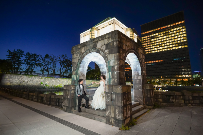 和田倉門でのエスコートショット♪