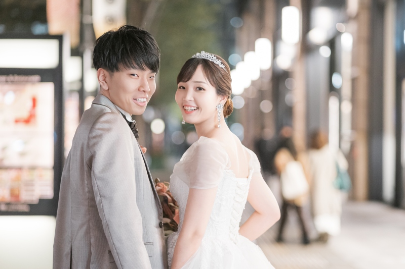 カメラへ振り向いた瞬間に笑顔が弾ける