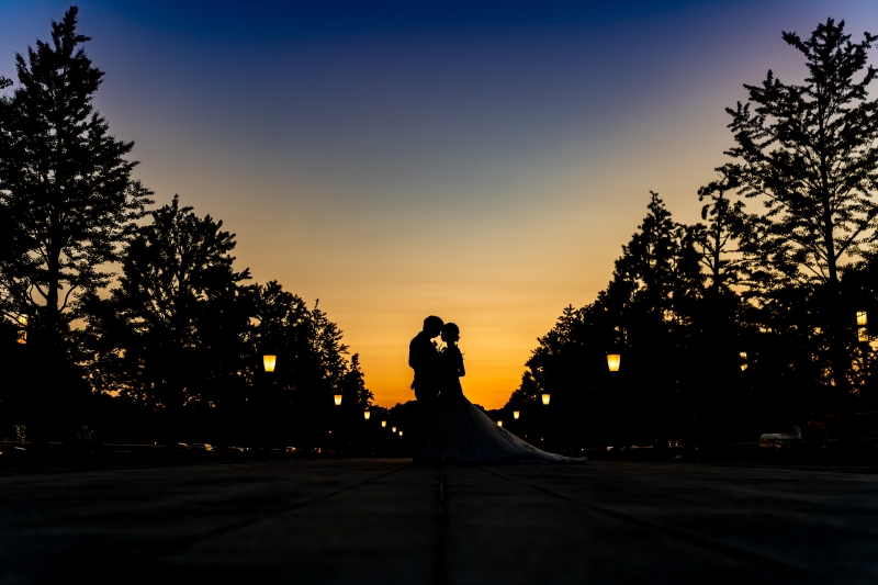 日没から始まる幻想的な夜ロケ!東京駅周辺で洋装前撮りを楽しむ限定プラン