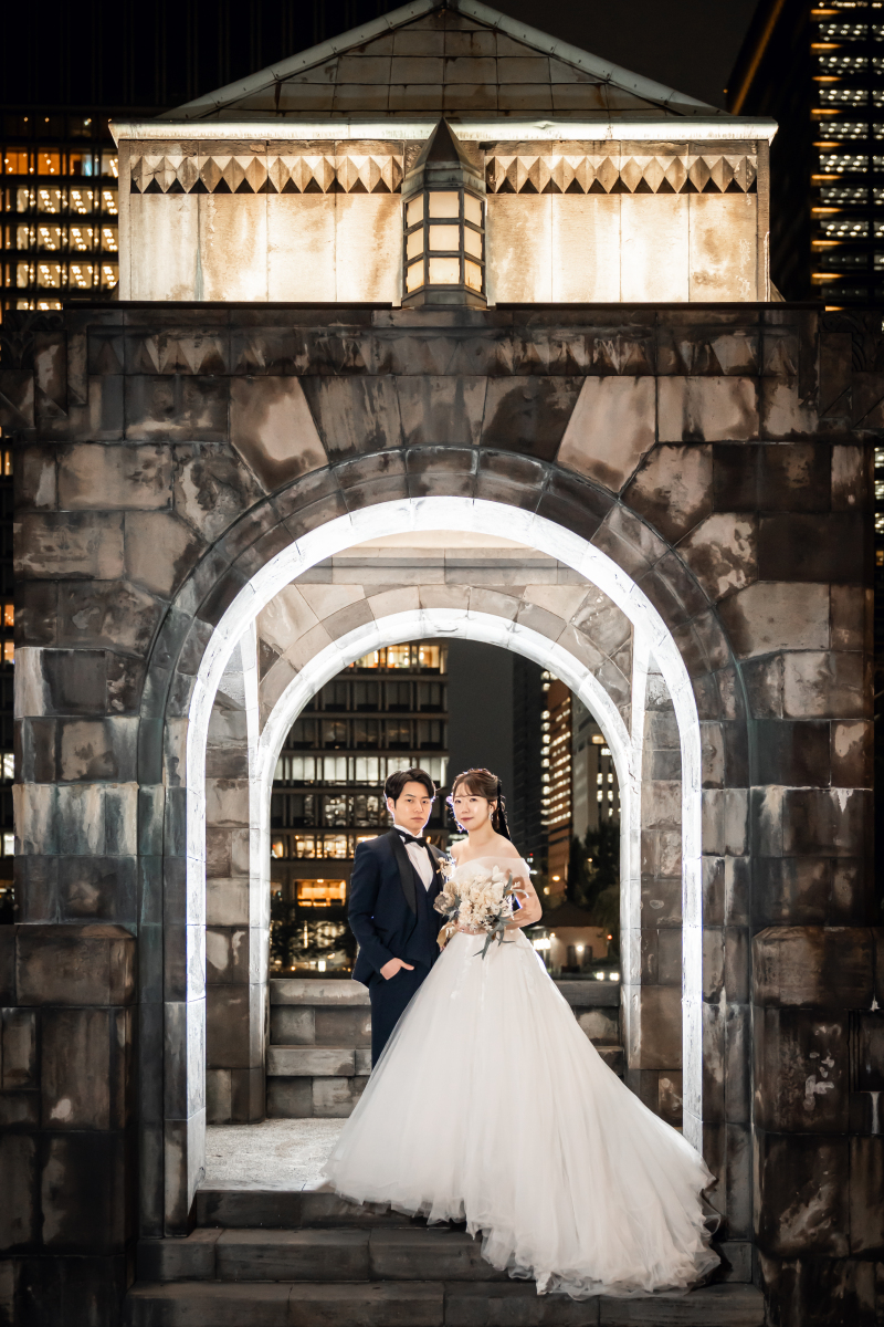 ドレスの広がりが映える安定した佇まい