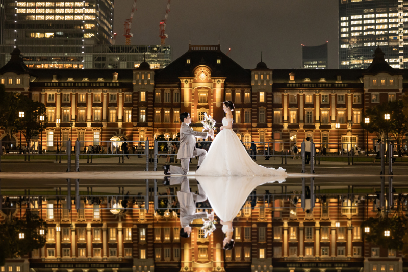 大満足コース！夜の和田倉噴水公園・東京駅・明治安田生命館で洋装ロケーション撮影