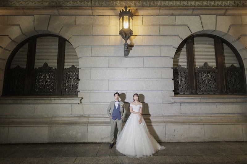 ぎゅっと手をつないで