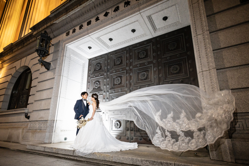 ベールに躍動感を。