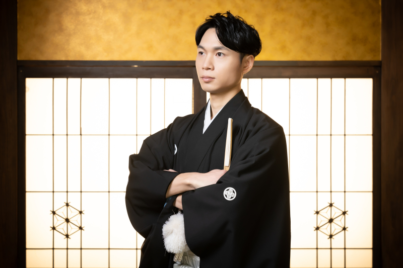 凛とした姿に込める、決意の眼差し