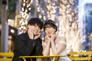 東京駅のイルミネーションやおしゃれな扉をバックに特別な前撮り
