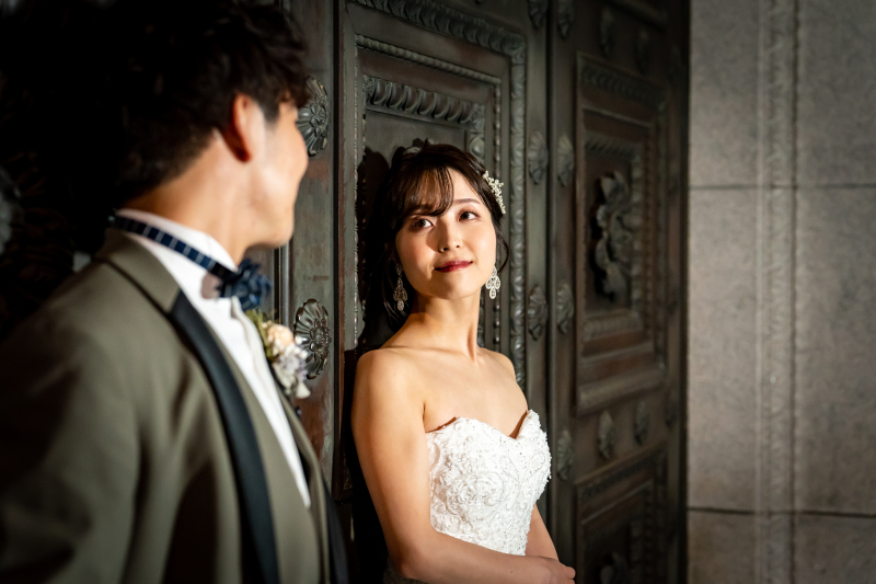 見つめあっての