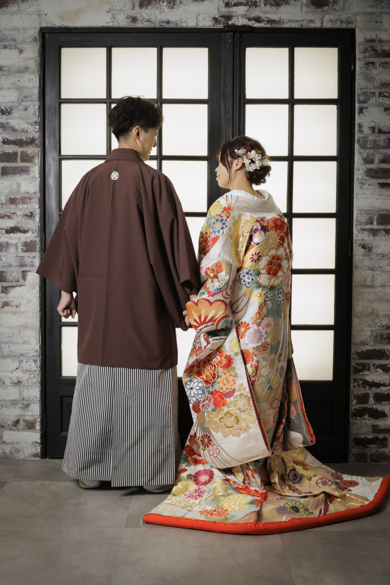 振り返る視線に、そっと重なる気持ち