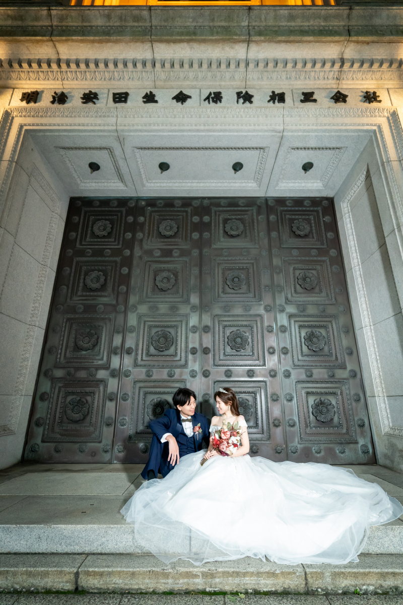 ドレスを広げて。