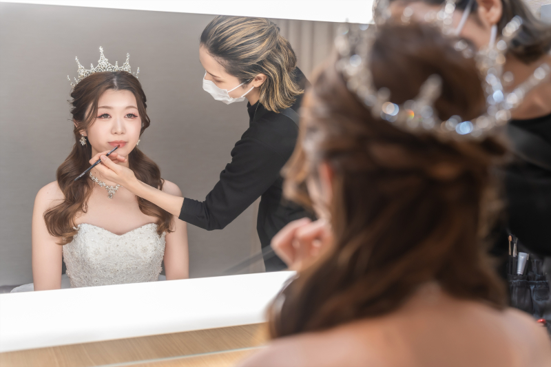 お姫さまの支度中