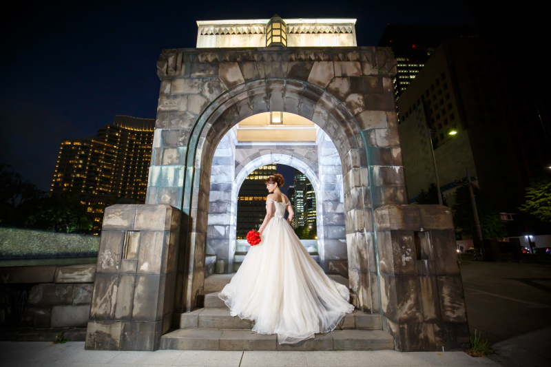 街灯が輝く中のソロショット♪