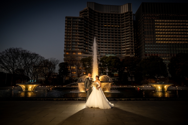 噴水の輝きが祝福する夜