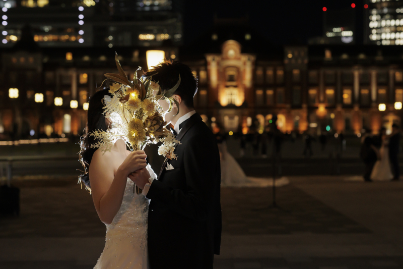 ライトアップが祝福する瞬間