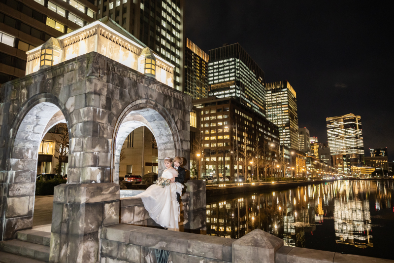 歴史ある街で、愛を誓う