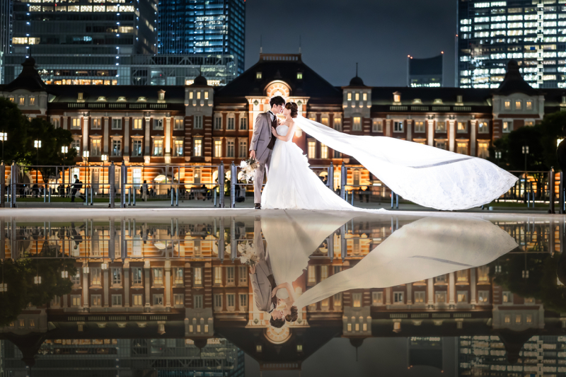 【まるでアートなリフレクションショットを♫】洋装夜ロケーション!