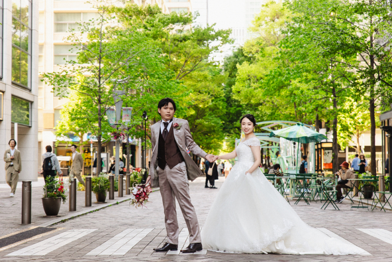 緑の映える丸の内仲通り!