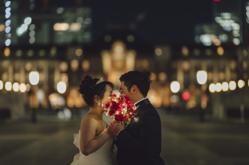 赤い花が印象的