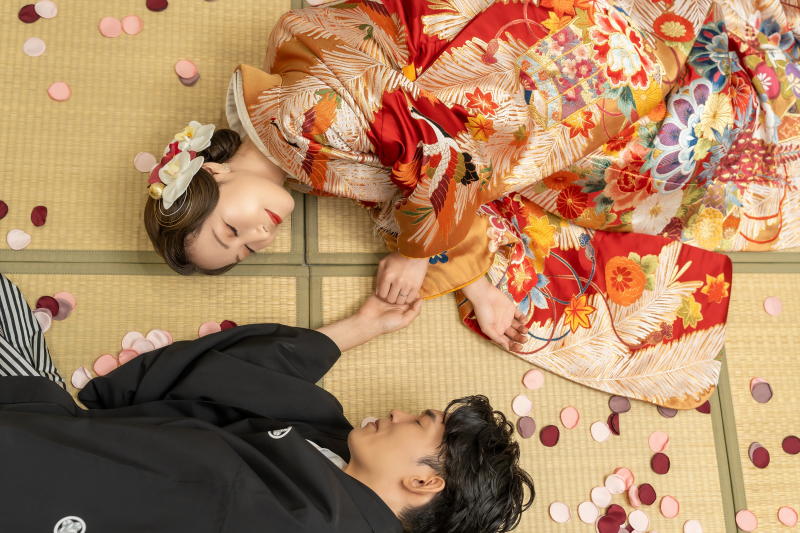 畳で寝転がりカット♪