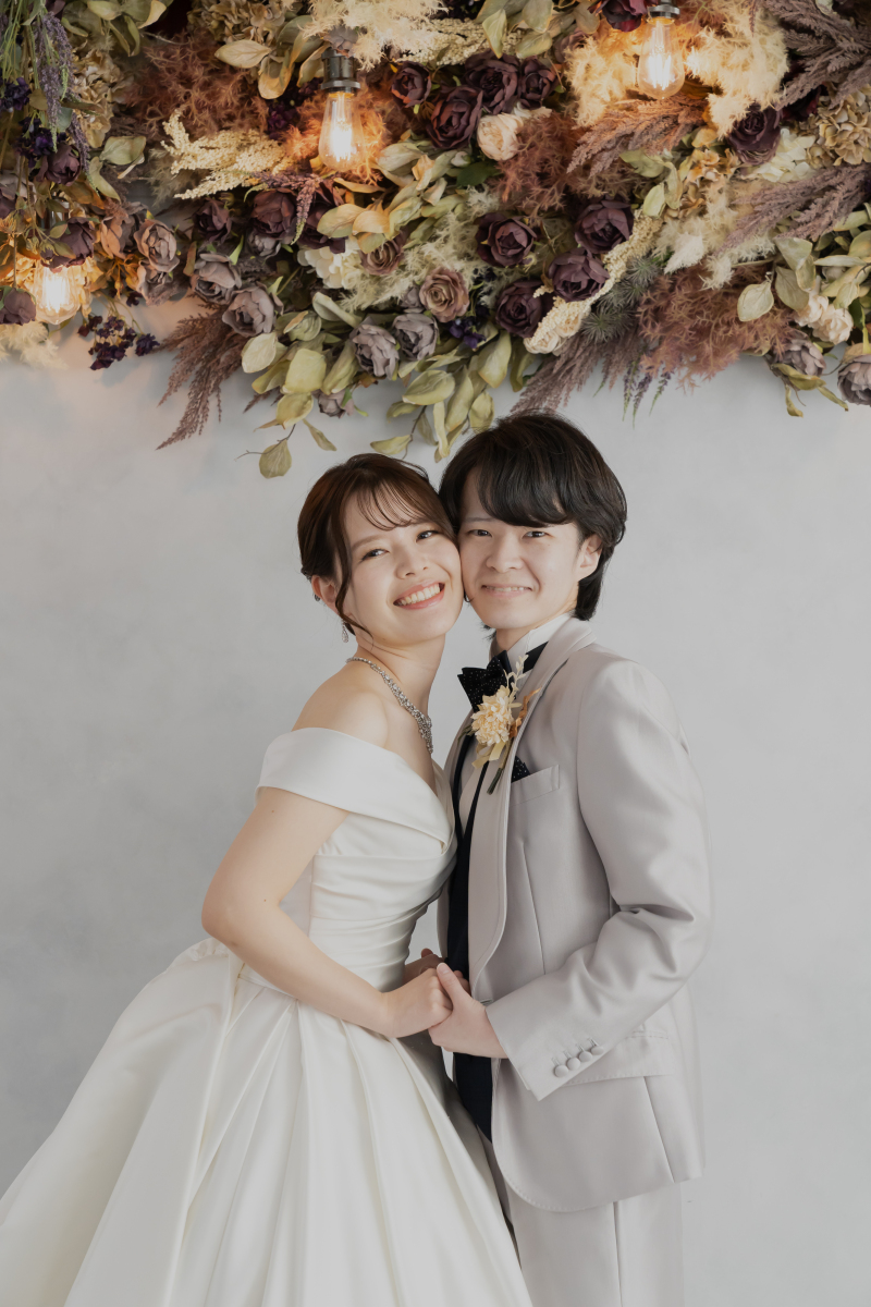 ドライフラワーと電球が可愛い♡