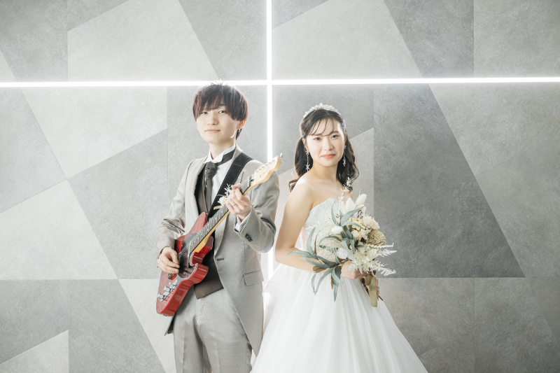 ギター持ってなんかかっこいい雰囲気